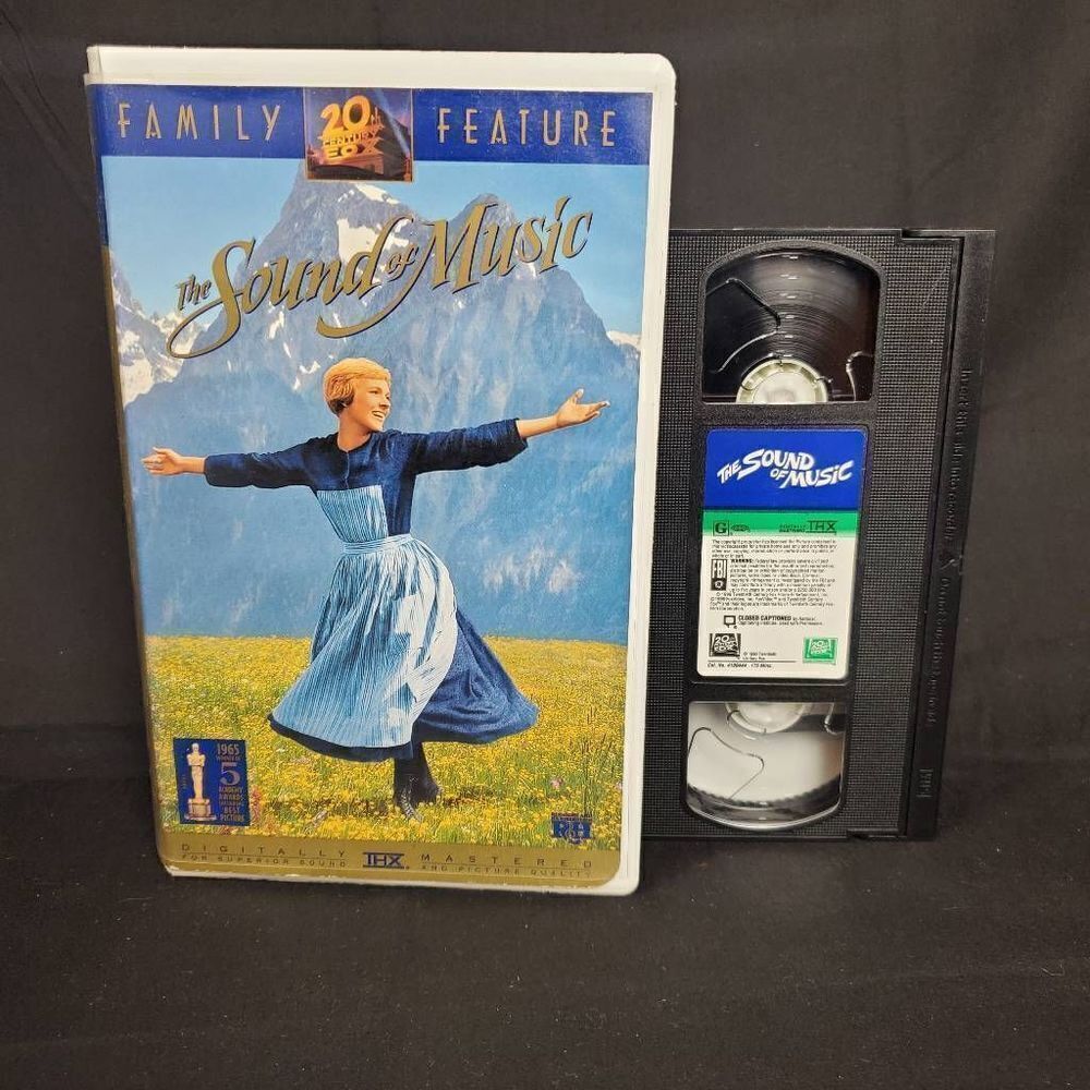 The Sound of Music [VHS]